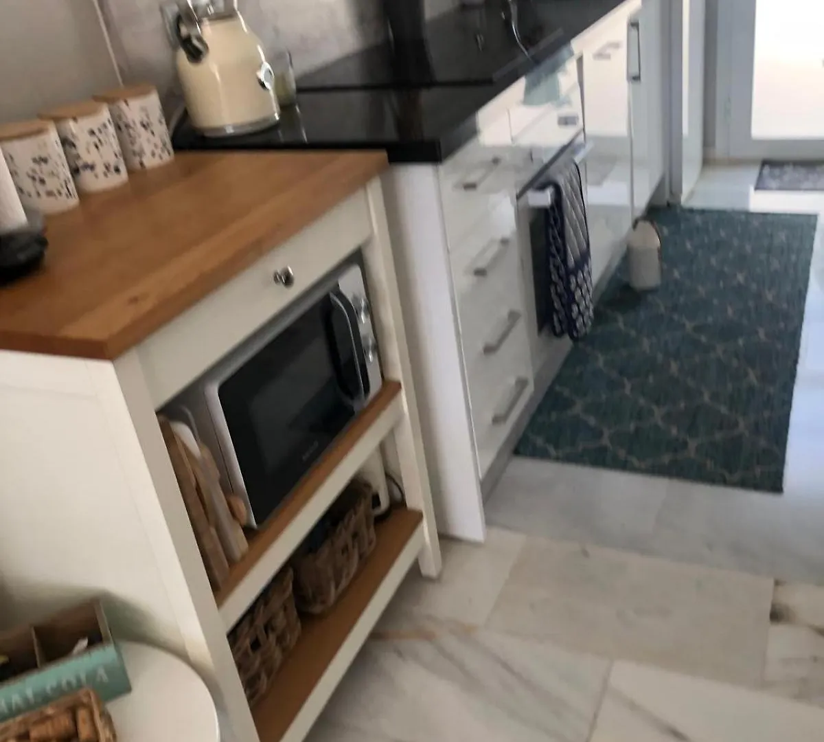 Casa Chico 2 Bedroom Townhouse 1 Mile From Marina & Beaches Marbella Spanien
