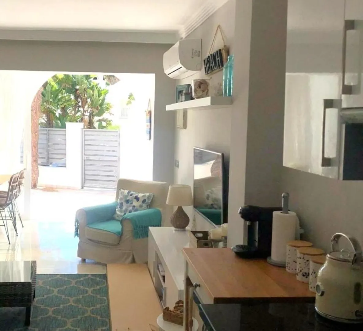 Daire Casa Chico 2 Bedroom Townhouse 1 Mile From Marina & Beaches Marbella