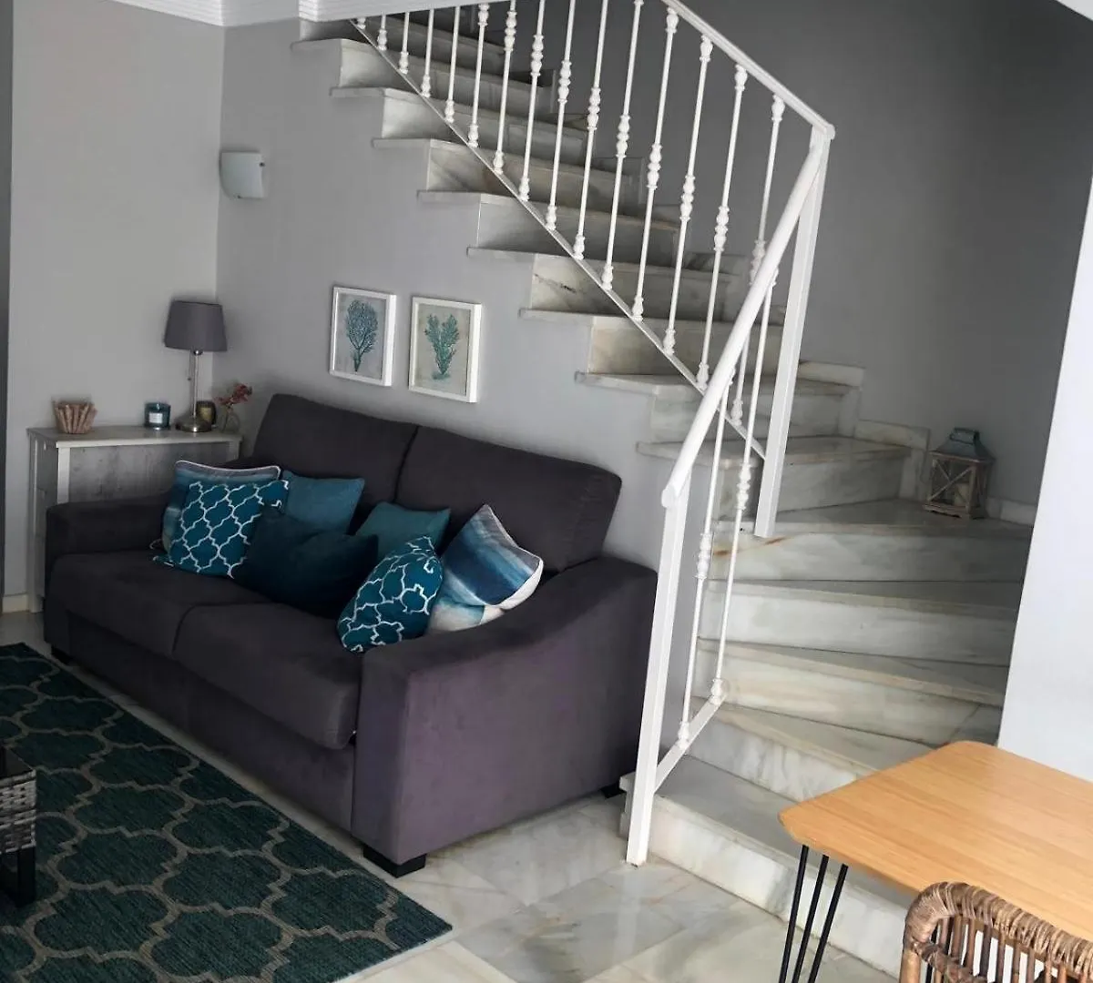 Casa Chico 2 Bedroom Townhouse 1 Mile From Marina & Beaches Marbella Daire