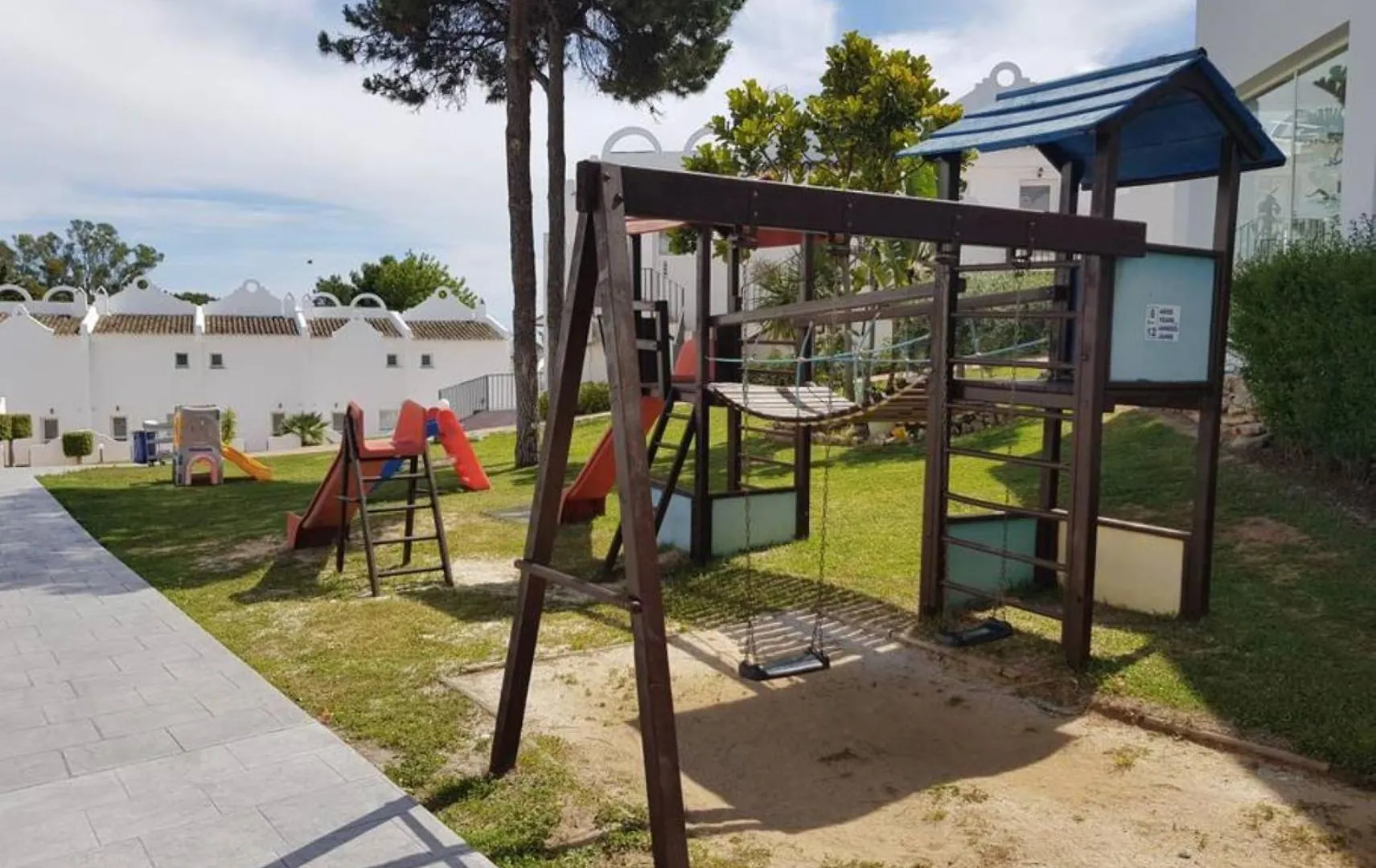 Casa Chico 2 Bedroom Townhouse 1 Mile From Marina & Beaches Marbella Daire