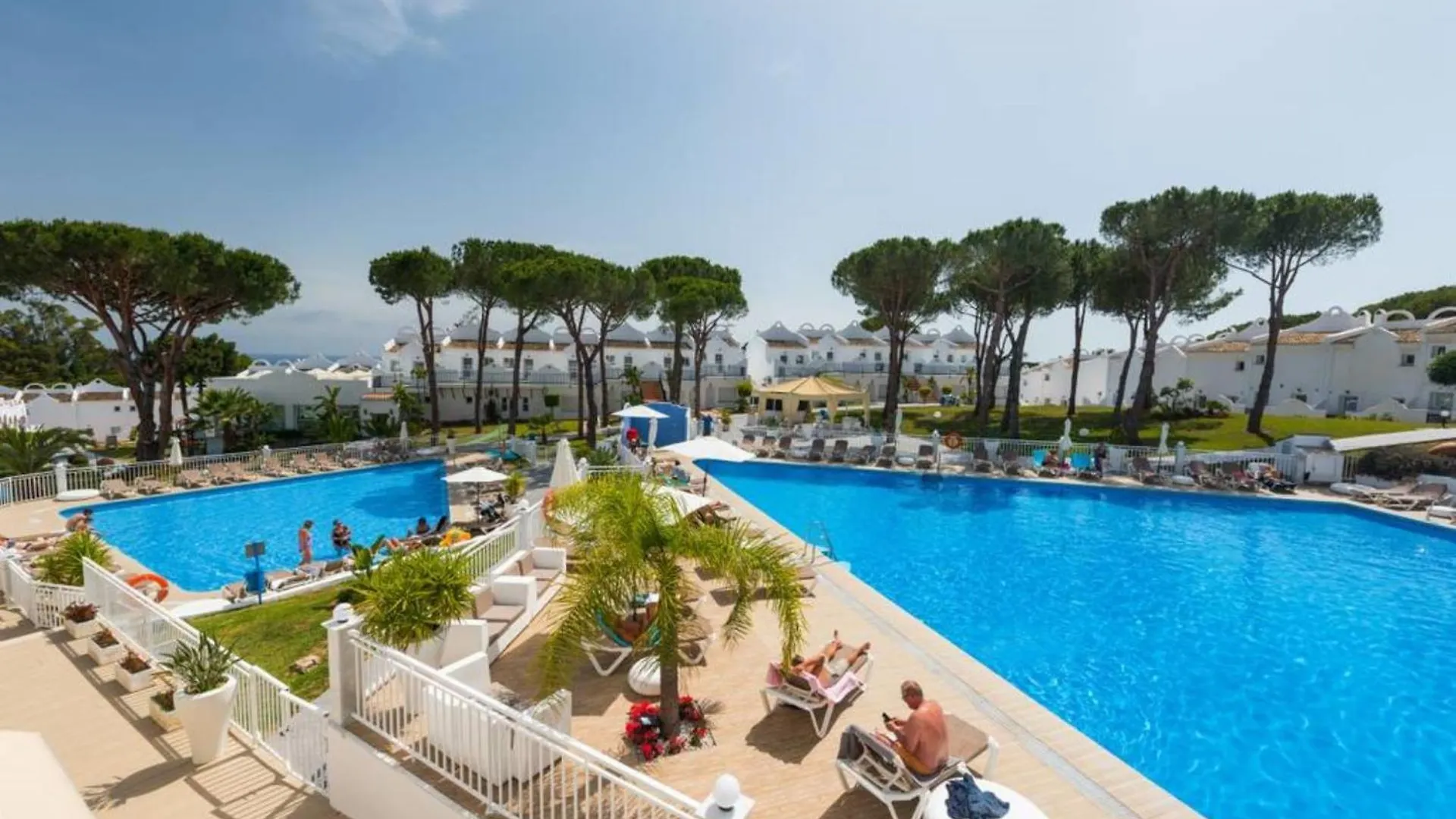Daire Casa Chico 2 Bedroom Townhouse 1 Mile From Marina & Beaches Marbella