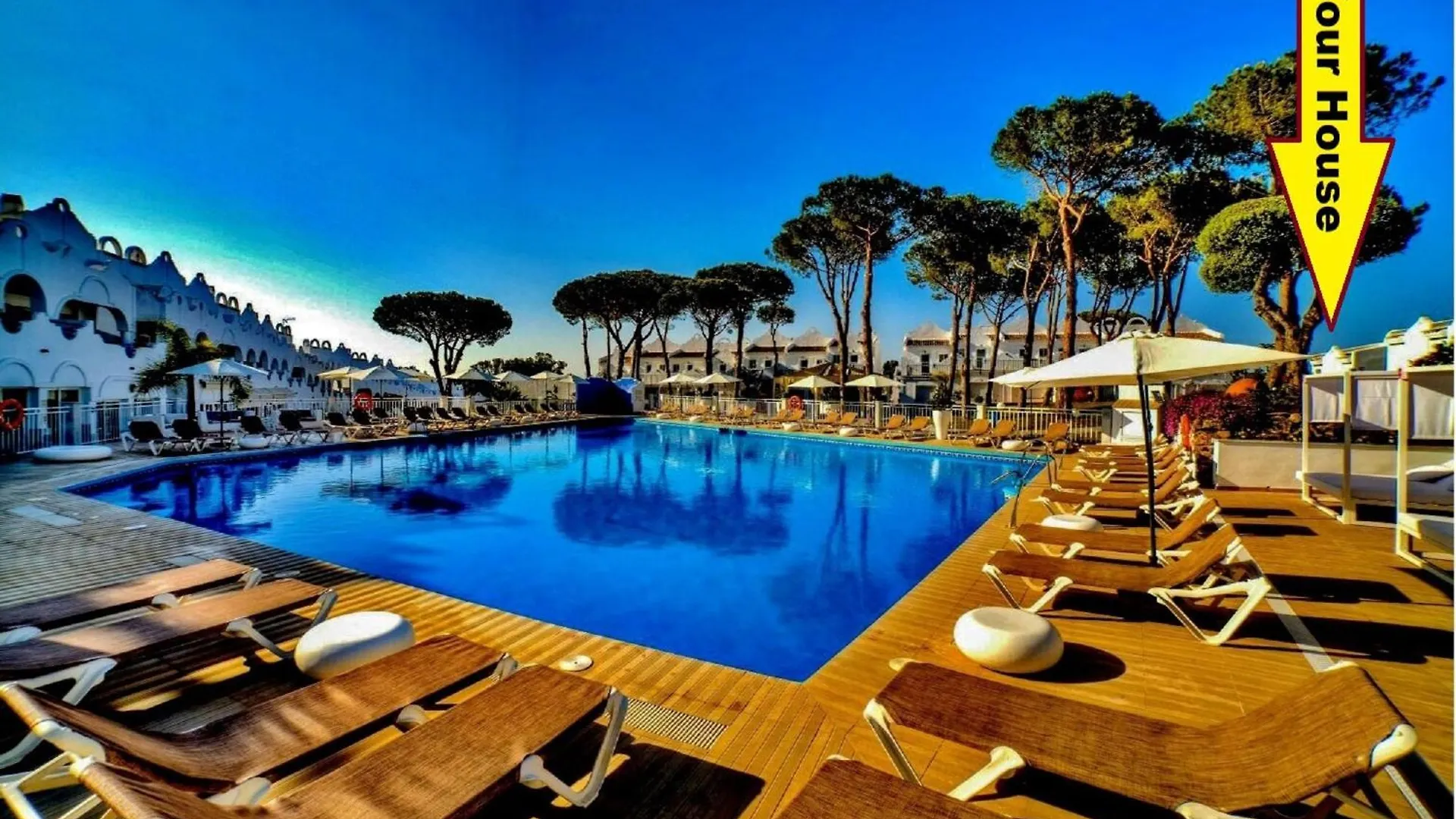 Casa Chico 2 Bedroom Townhouse 1 Mile From Marina & Beaches Marbella 0*,  Spain